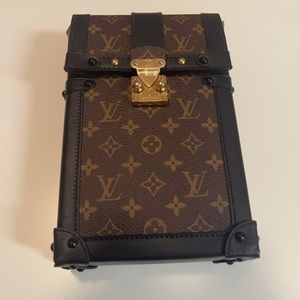 Louis Vuitton Trunk Vertical Mng Noir